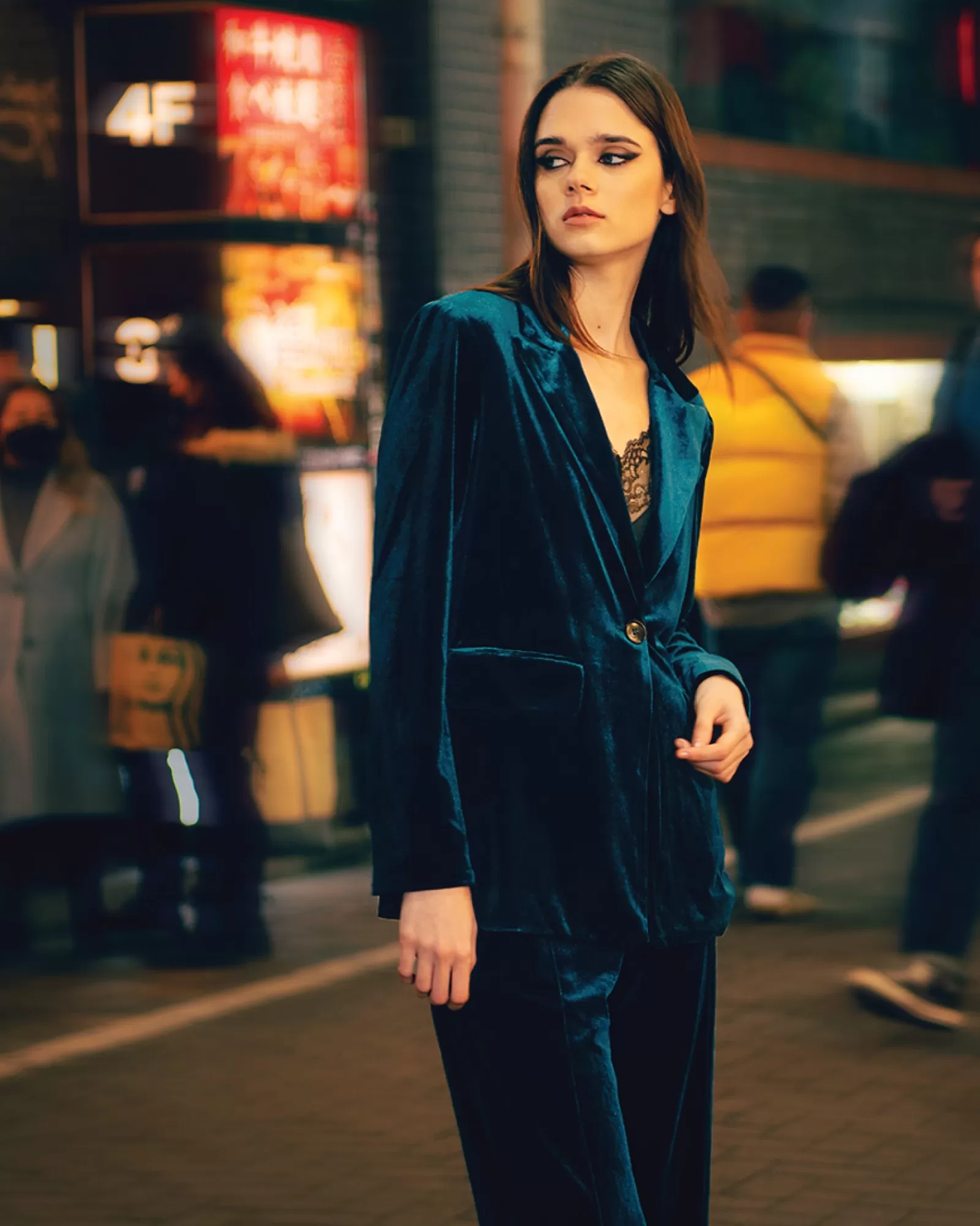 Belle & Bloom Eternity Velvet Blazer - Dark Teal