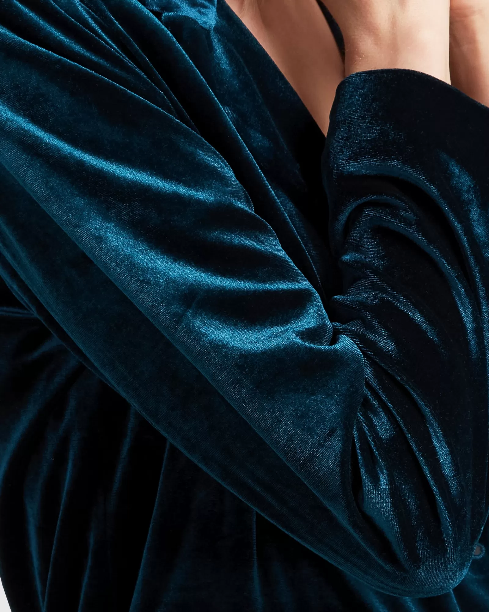 eternity_velvet_blazer__dark_teal_8-3.webp Belle & Bloom Eternity Velvet Blazer - Dark Teal