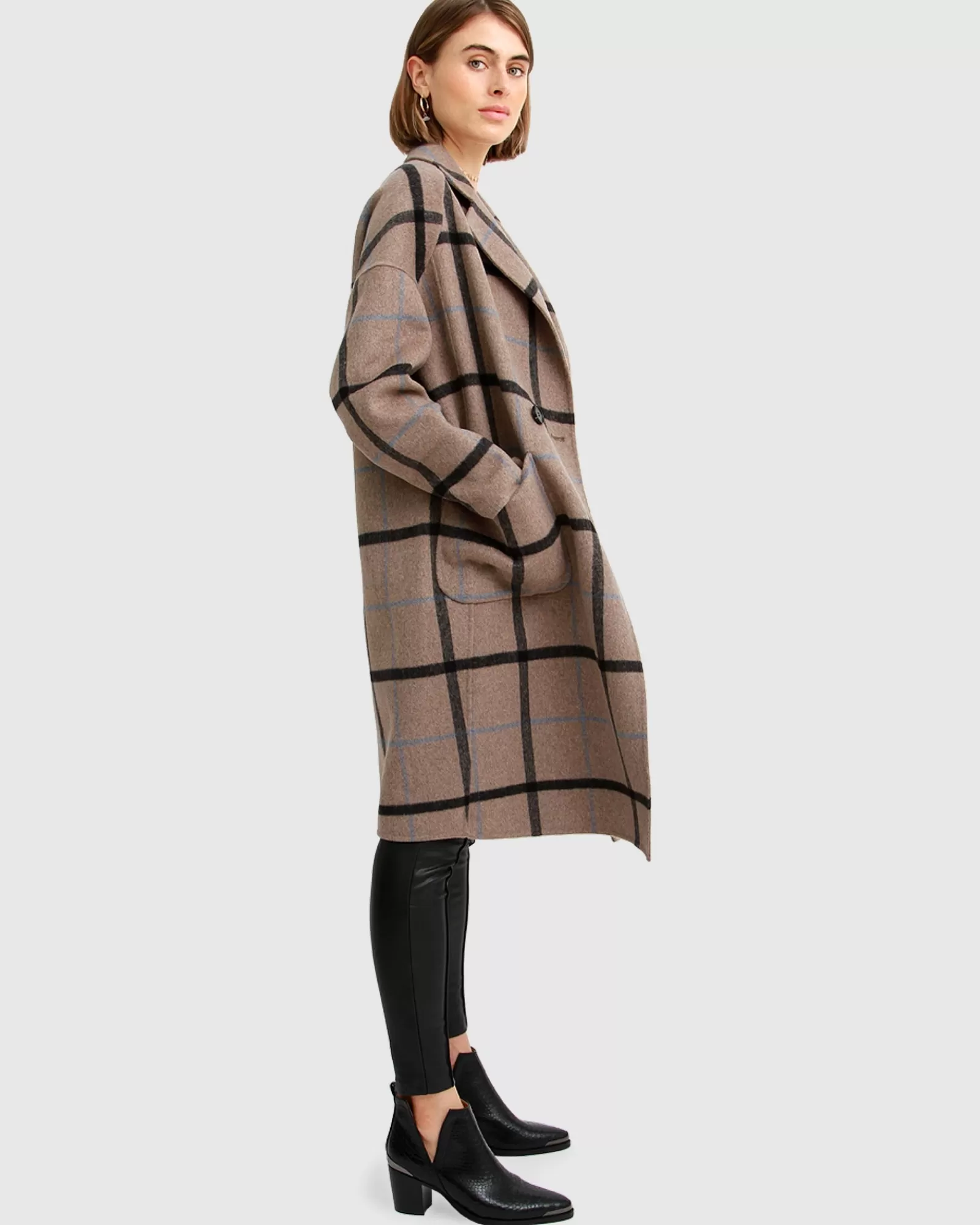 publisher_doublebreasted_wool_blend_coat__oat_plaid_2.webp Belle & Bloom Publisher Double-Breasted Wool Blend Coat - Oat Plaid