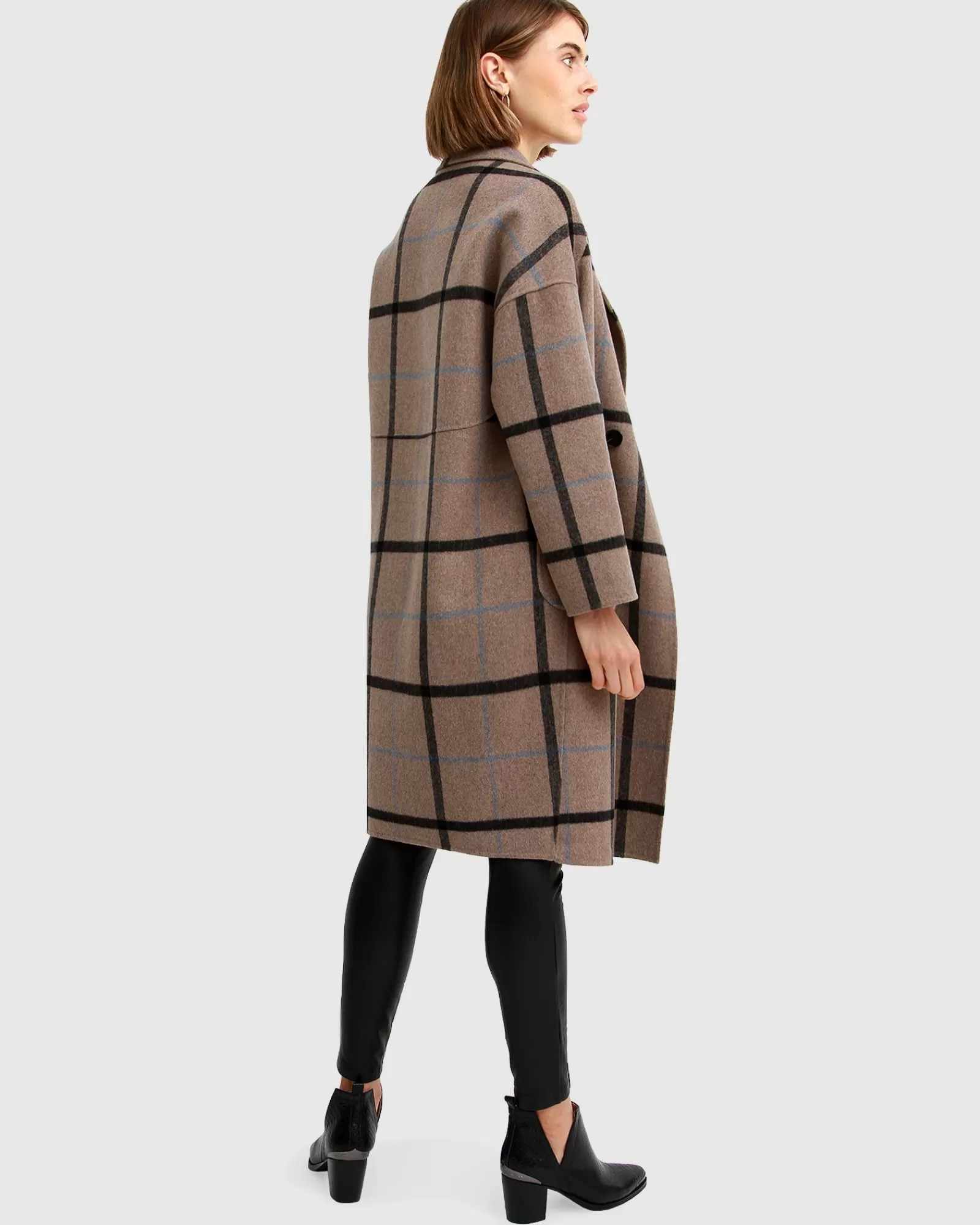 publisher_doublebreasted_wool_blend_coat__oat_plaid_3.webp Belle & Bloom Publisher Double-Breasted Wool Blend Coat - Oat Plaid